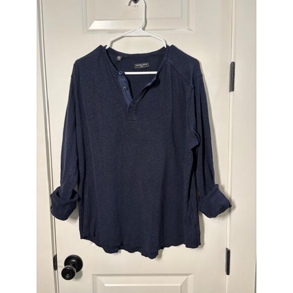 Saks Fifth Ave Navy Blue Henley Longsleeve Top Size M - Picture 2 of 6